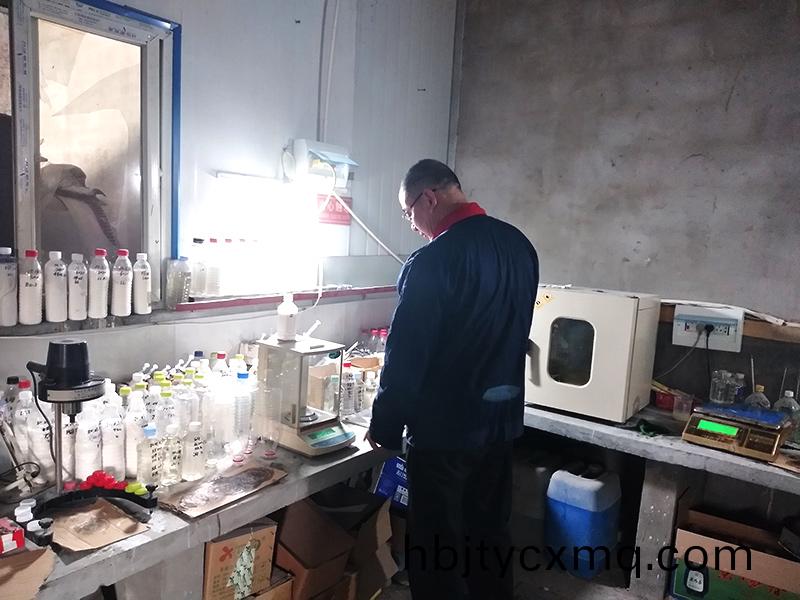 助留助滤剂的原理