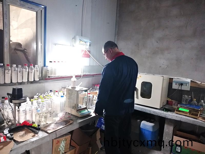 助留助滤剂的原理